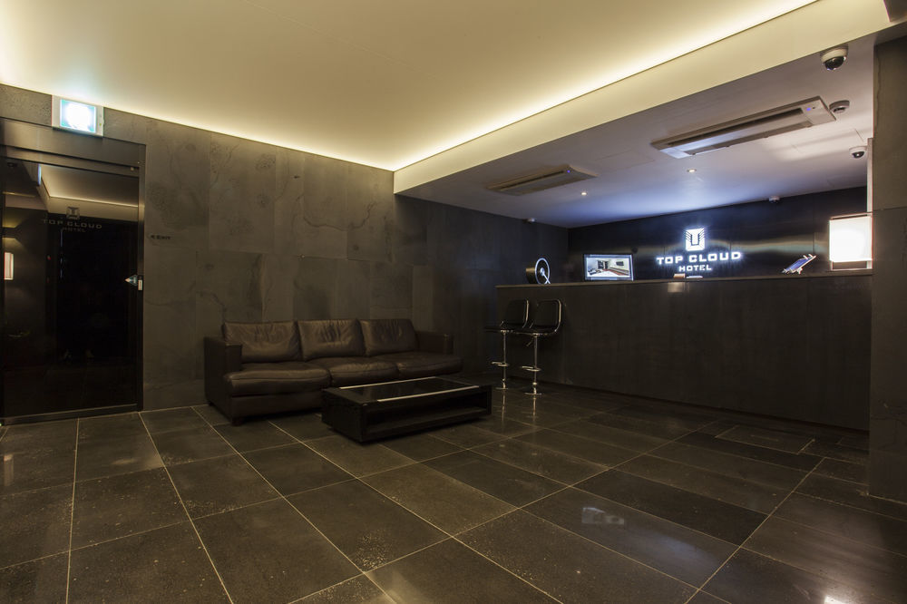 Suwon Top Cloud Hotel Bagian luar foto