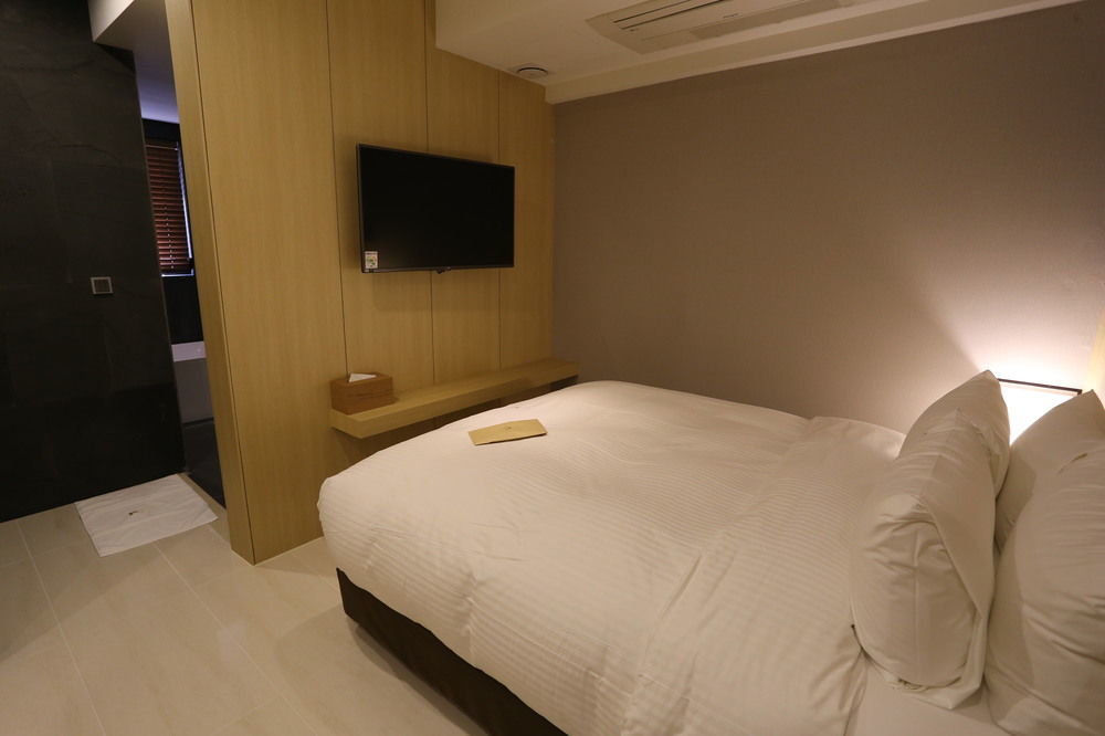 Suwon Top Cloud Hotel Bagian luar foto