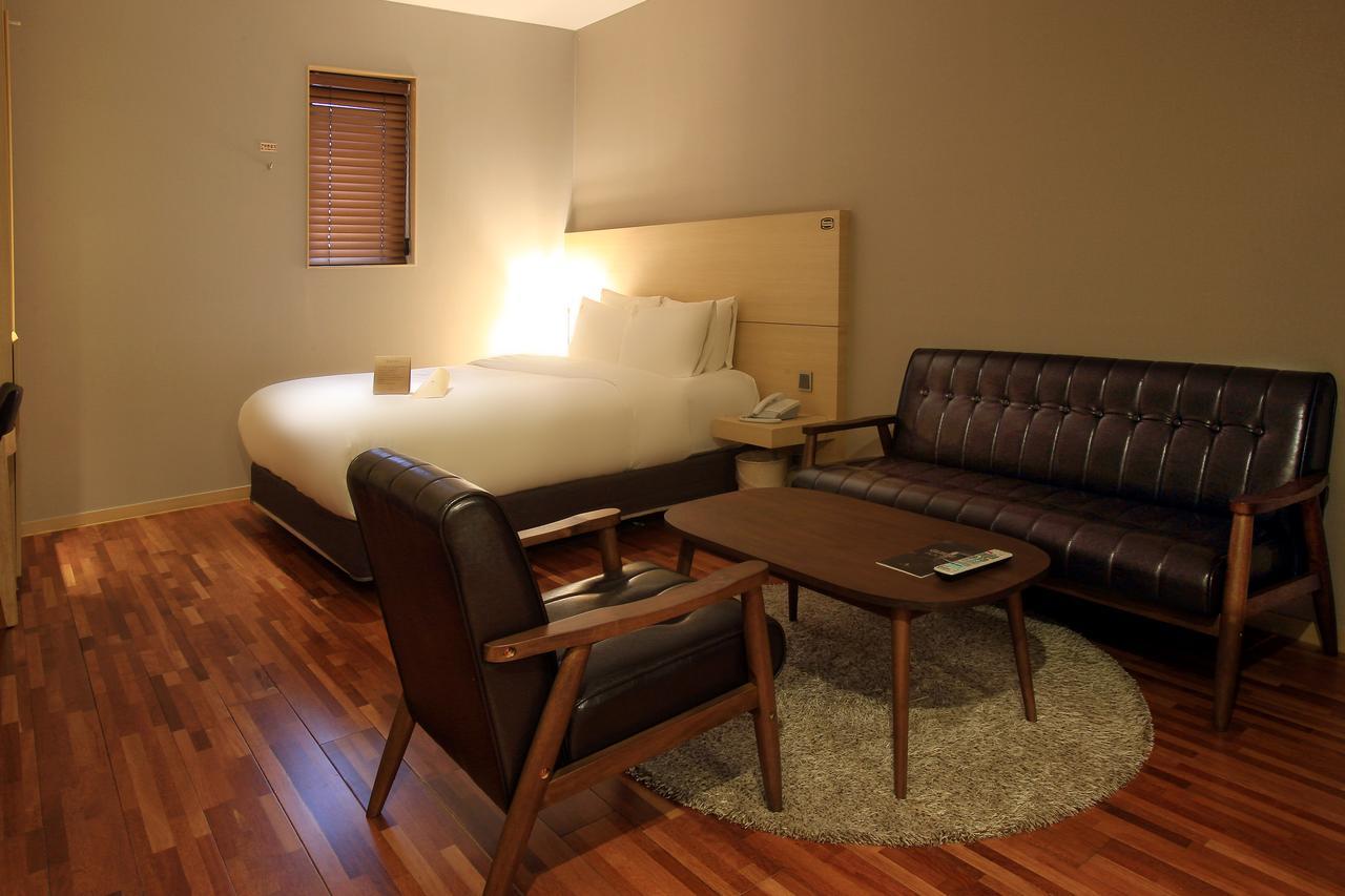 Suwon Top Cloud Hotel Bagian luar foto