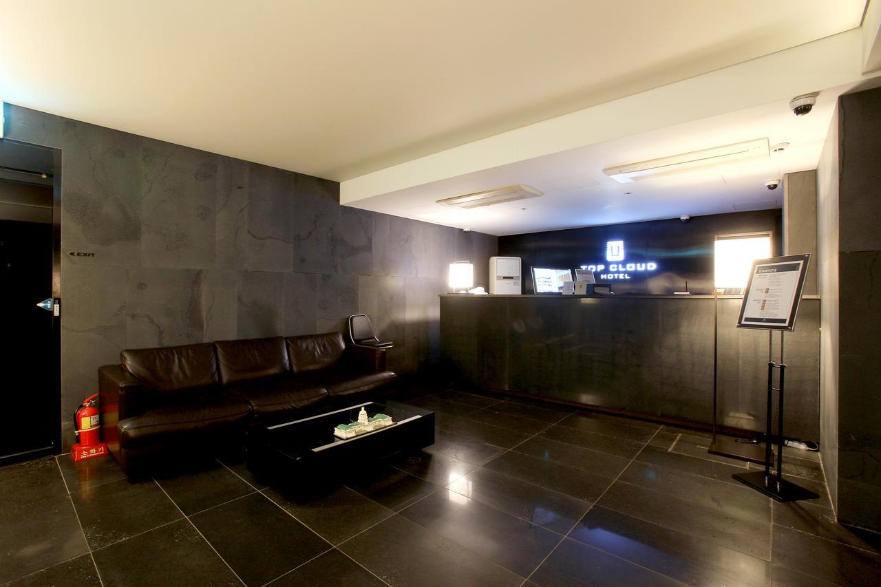 Suwon Top Cloud Hotel Bagian luar foto