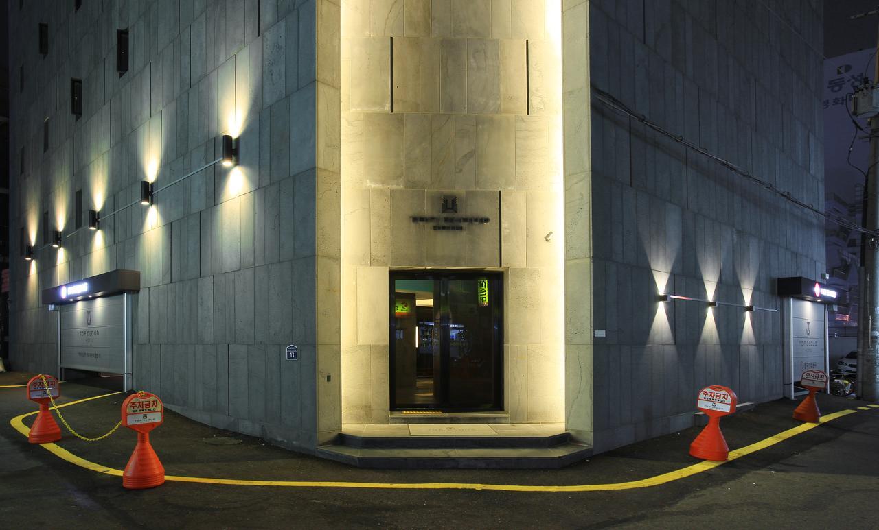 Suwon Top Cloud Hotel Bagian luar foto