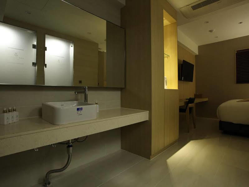 Suwon Top Cloud Hotel Bagian luar foto